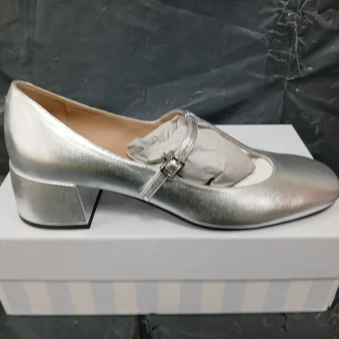 BOXED PAIR OF RUSSELL AND BROMLEY TABBY SHOES - UK SIZE 41