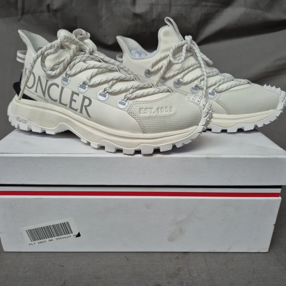 BOXED PAIR OF MONCLER TRAILGRIP LITE2 SNEAKERS IN WHITE SIZE EU 39