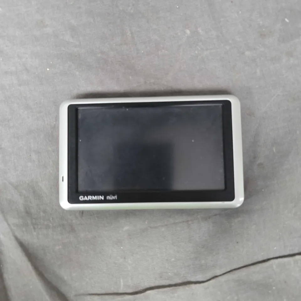 GARMIN NUVI 1340 SAT NAV