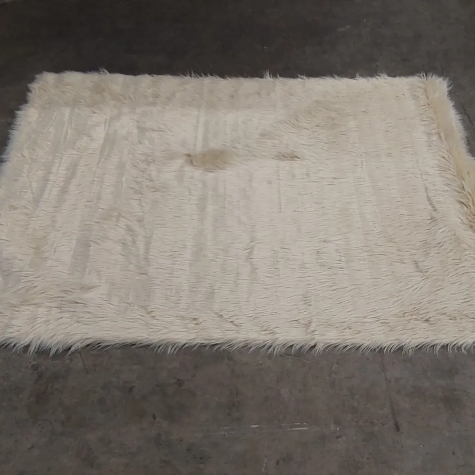 BRAND NEW BAGGED PACO HOME PLAYA RUG - 120 x 170cm