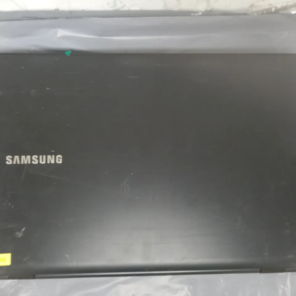 SAMSUNG P580 15 INCH I3 M 380 2.53GHZ
