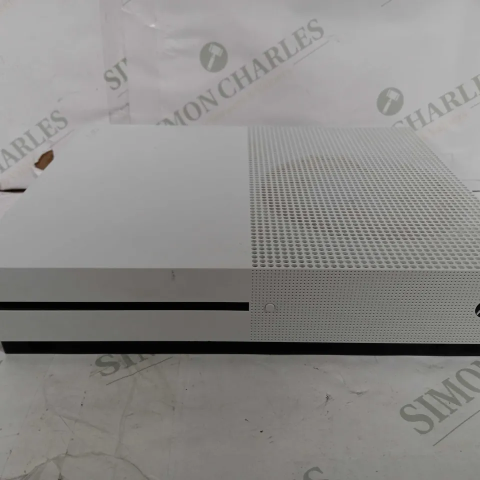 XBOX ONE S GAMES CONSOLE