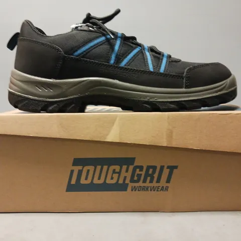 BOXED PAIR OF TOUGH GRIT ALDER 2 STEEL TOE SAFETY SHOES IN BLACK/BLUE UK SIZE 10