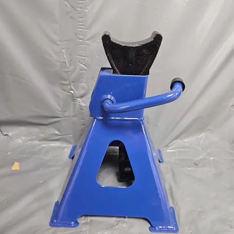 PAIR OF 3 TONE JACK STANDS