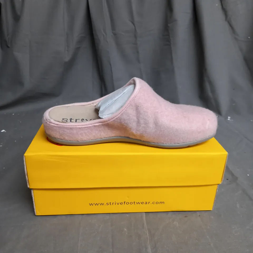 STRIVE COPENHAGEN CLOG SLIPPER SIZE 5