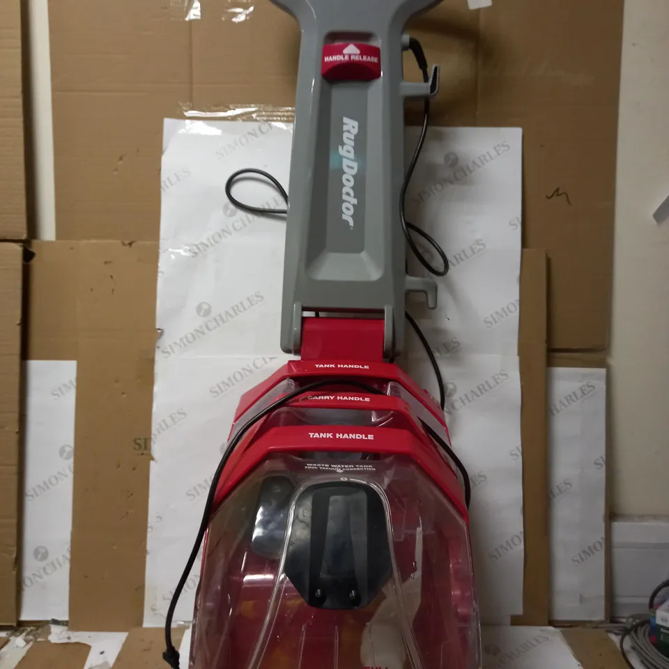 RUG DOCTOR CARPET CLEANER