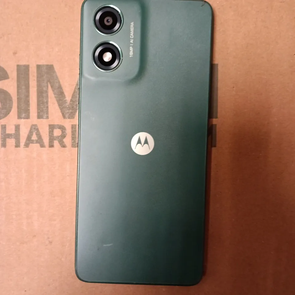 MOTOROLA MOTO G04 IN GREEN