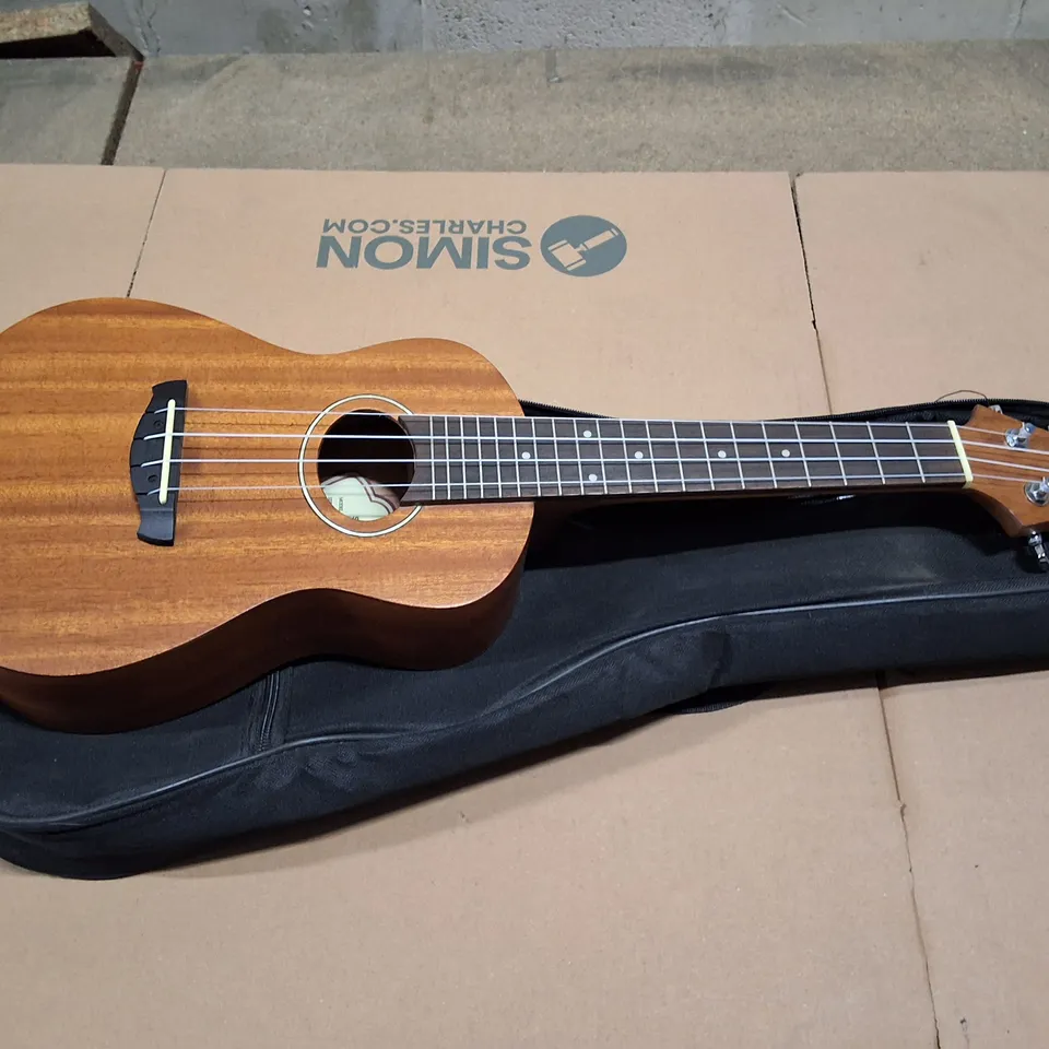 SAMICK UN-2/NS UKULELE – NATURAL WOOD FINISH