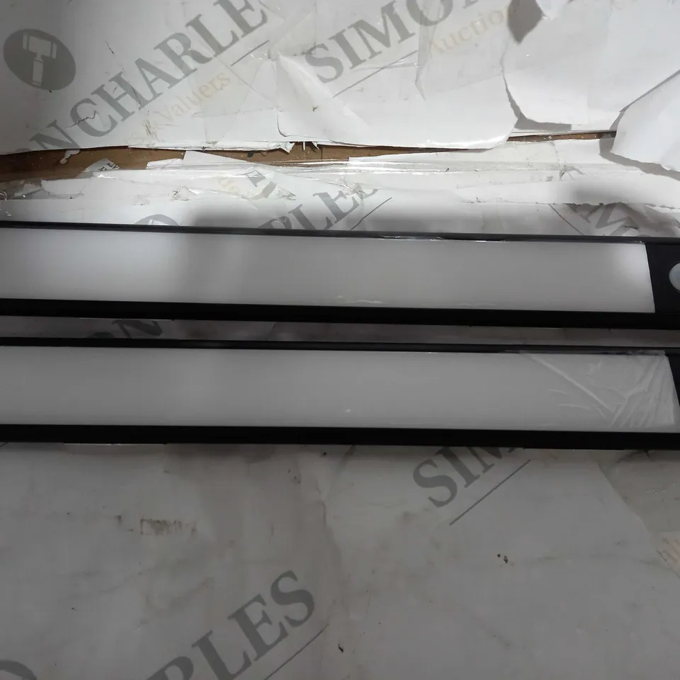 SFIXX SET OF 2 USB RECHARGEABLE MOTION SENSOR LIGHTS