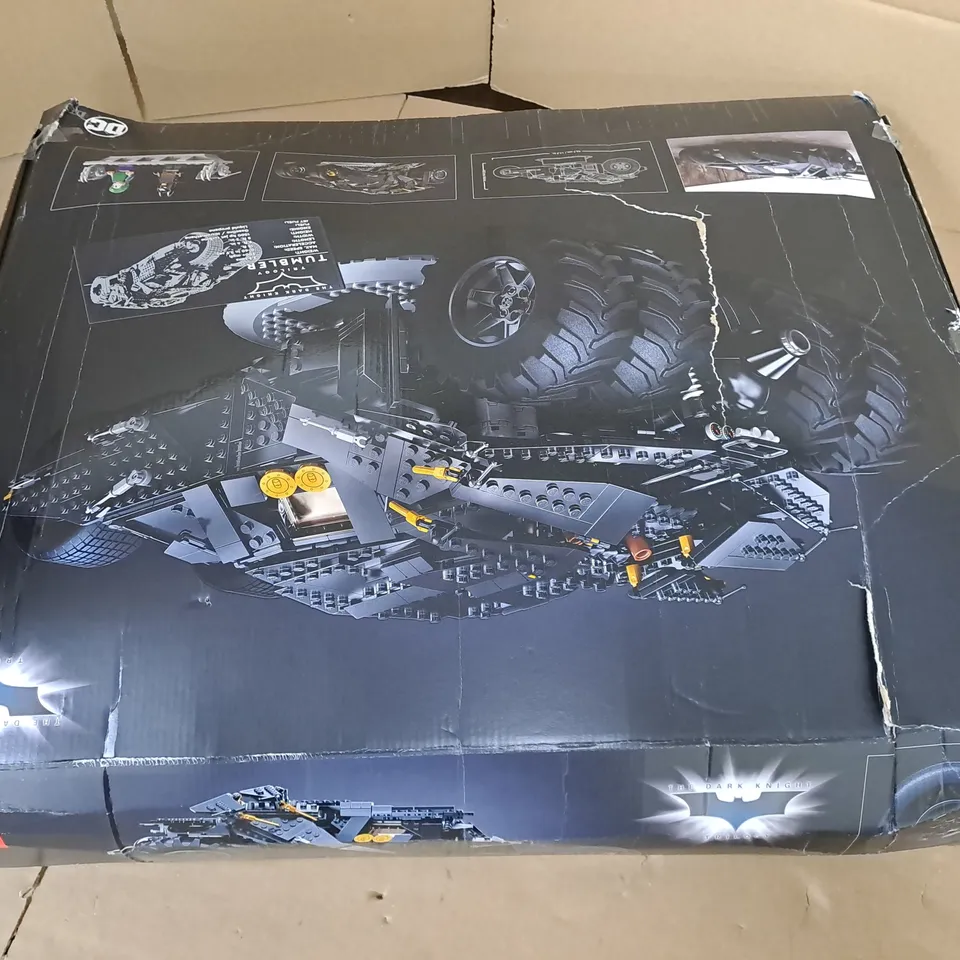 BOXED LEGO 76240 BATMAN THE DARK KNIGHT TRILOGY BATMOBILE TUMBLER 76240 RRP £229.99