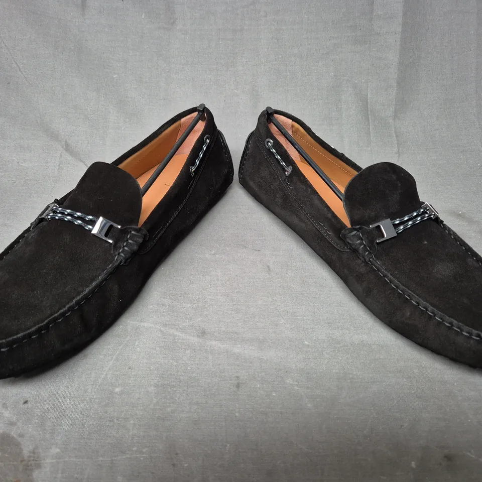 BRAND NEW BOXED PAIR OF HUGO BOSS LOAFERS IN BLACK UK SIZE 12