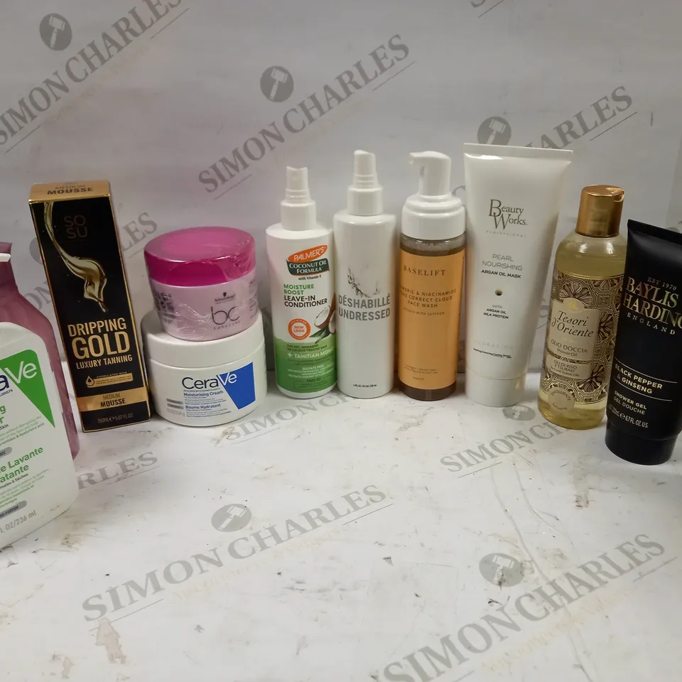 LOT OF APPROXIMATELY 12 COSMETICS ITEMS TO INCLUDE SOSU DRIPPING GOLD LUXURY TANNING, CERAVE MOSTURISING CREAM, BEAUTY WASH PEARL NOURISHING ARGAN OIL MASK, ETC