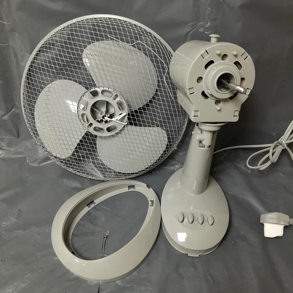 12 INCH DESK FAN IN GREY