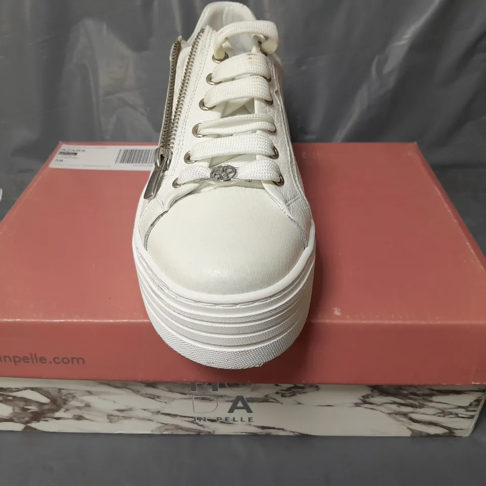 MODA IN PELLE AZARA TRAIN WHITE SIZE 6