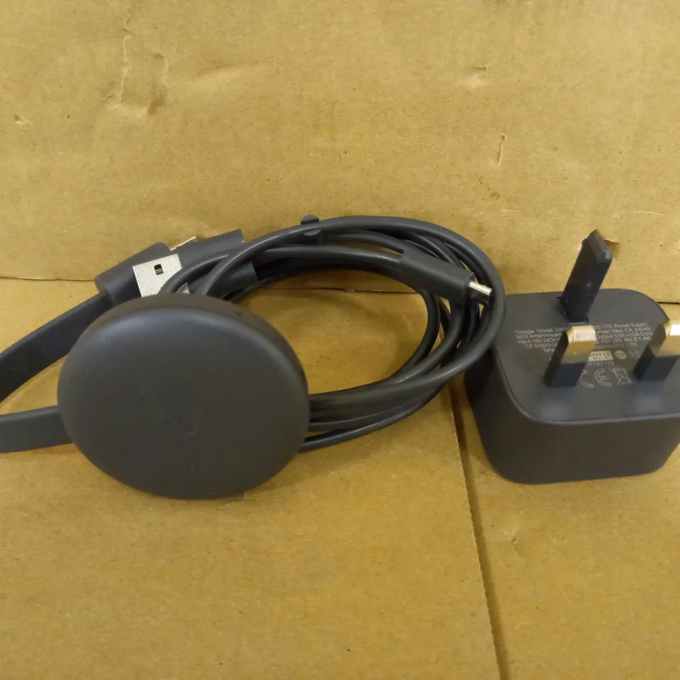 GOOGLE CHROMECAST
