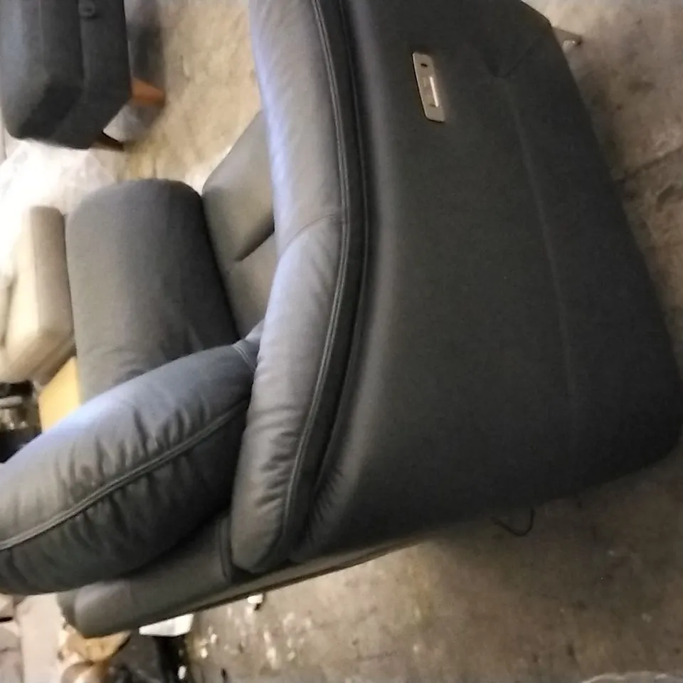 QUALITY BRITISH DESIGNED & MANUFACTURED G PLAN BLACK LEATHER ELECTRIC RECLINING ARMCHAIR