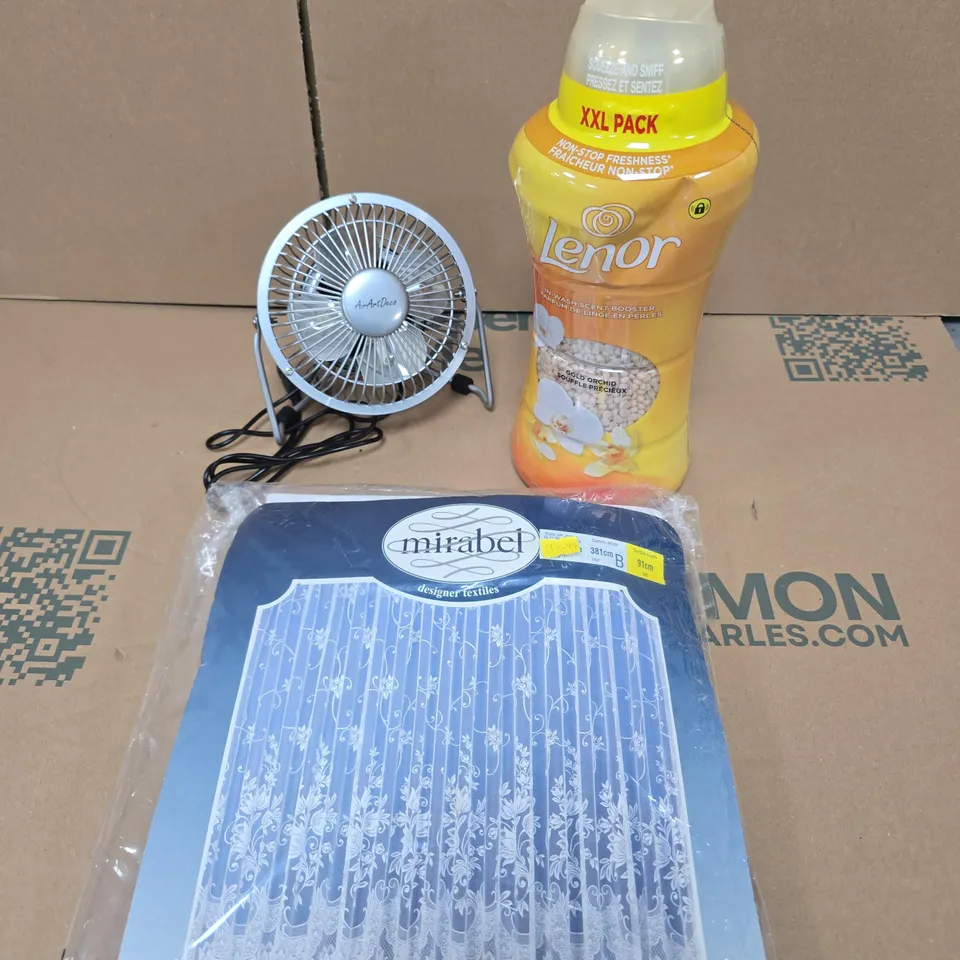APPROXIMATELY 20 ASSORTED HOUSEHOLD PRODUCTS TO INCLUDE CURTAINS, USB FAN, SCENT BOOSTERS ETC 