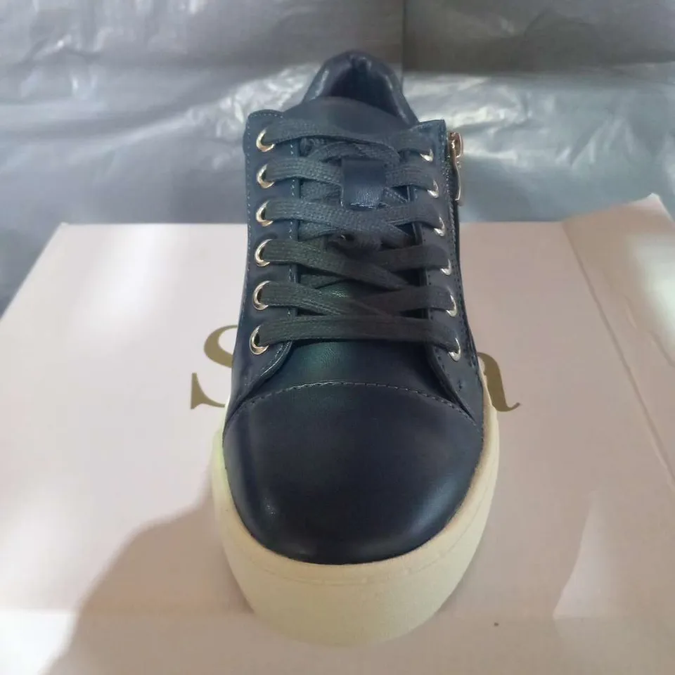 BOXED SOLEA MAEVA NAVY SYNTHETIC SNEAKERS SIZE 37