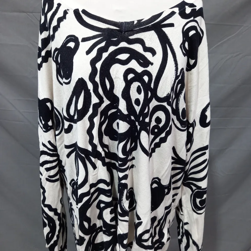 MASAI FANILLAN STRAIGHT REGULAR TOP IN CREAM/BLACK SIZE XXL