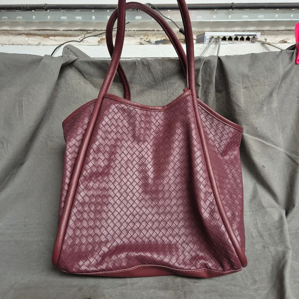 MAROON TOTE BAG WITH TWIN HANDLES