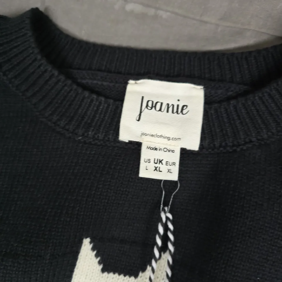 JOANIE KNIT JUMPER – BLACK WITH BAT MOTIF, UK L (US L, EU L)