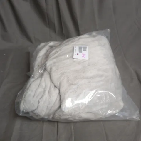 COZEE HOME VELVETSOFT HEATED THROW IN LIGHT GREY