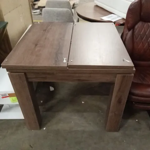 DESIGNER EXTENDABLE DINING TABLE 