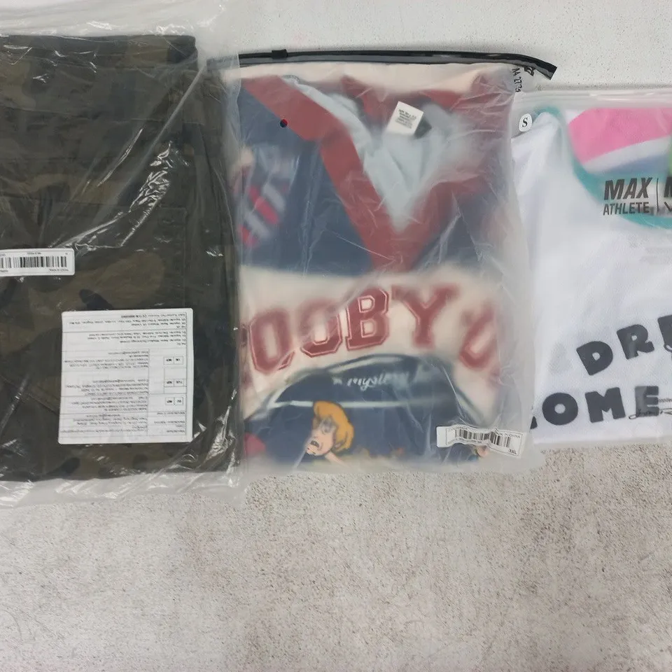 APPROXIMATELY 20 ASSORTED CLOTHING AND FASHION PRODUCTS IN VARIOUS STYLES AND SIZES - COLLECTION ONLY