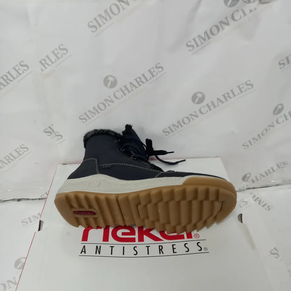 BOXED PAIR OF RIEKER BLUE BOOTS SIZE 7.5