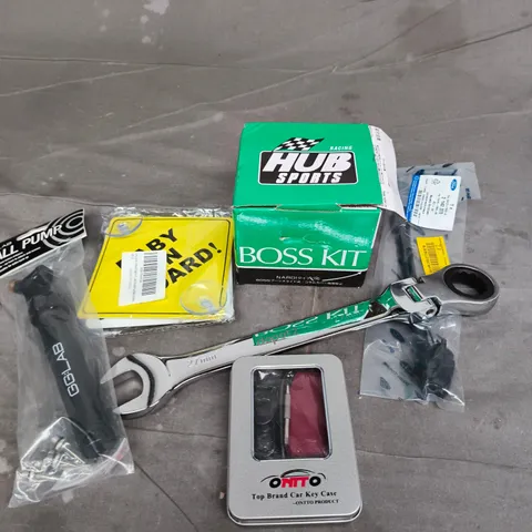 APPROXIMATELY 10 ASSORTED VEHICLE PARTS AND ACCESSORIES TO INCLUDE PUMP, SPANNER, WINDOW SCRAPER ETC