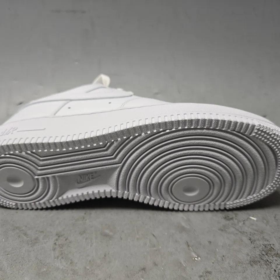 NIKE AIR FORCE 1 WHITE TRAINERS  - UK 6 