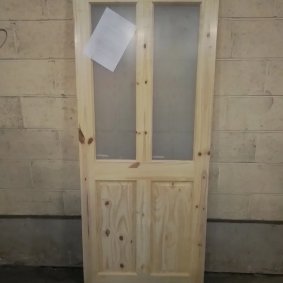 INTERNAL DOOR 4-PANEL KNOTTY PINE GLAZED // SIZE: 1981MM X 838MM