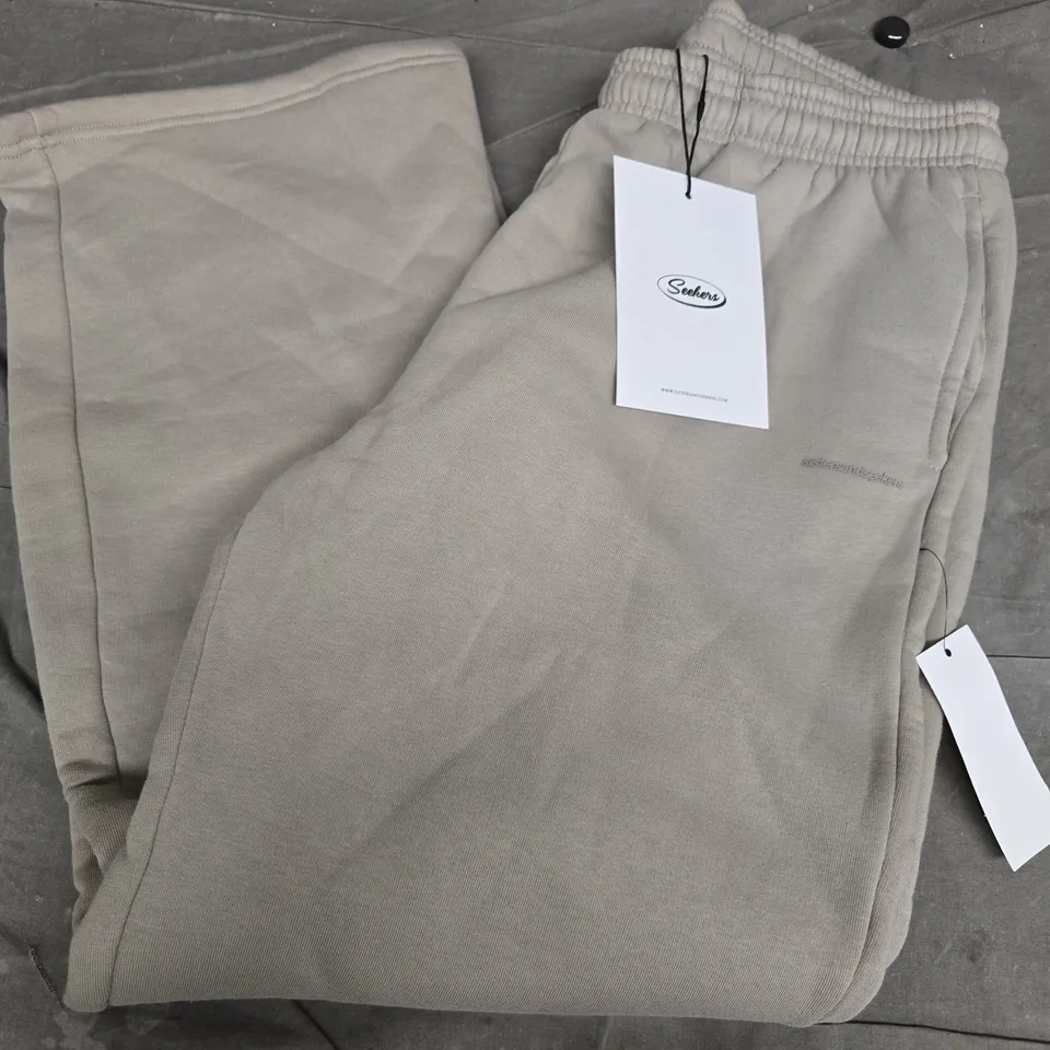 SISTERS & SEEKERS TRADEMARK WIDE LEG SWEATPANTS IN CHAMP - XL