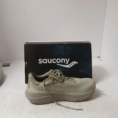 SAUCONY SAGE/GUM MEN'S RUNNING SHOES β UK12 (US 13) β BOXED