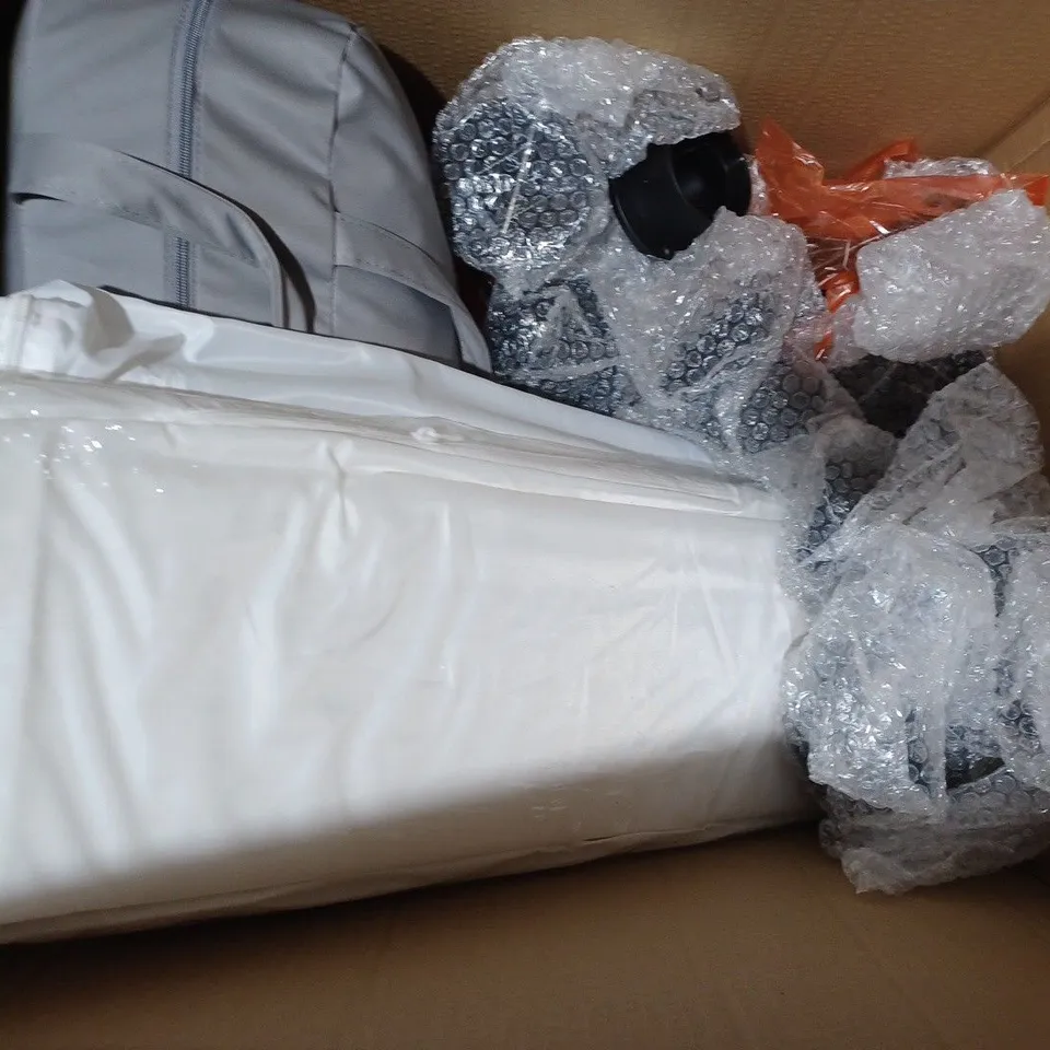 BOX OF APPROXIMATELY 5 ASSORTED HOUSEHOLD ITEMS TO INCLUDE SYNC EV CHARGER, ETC
