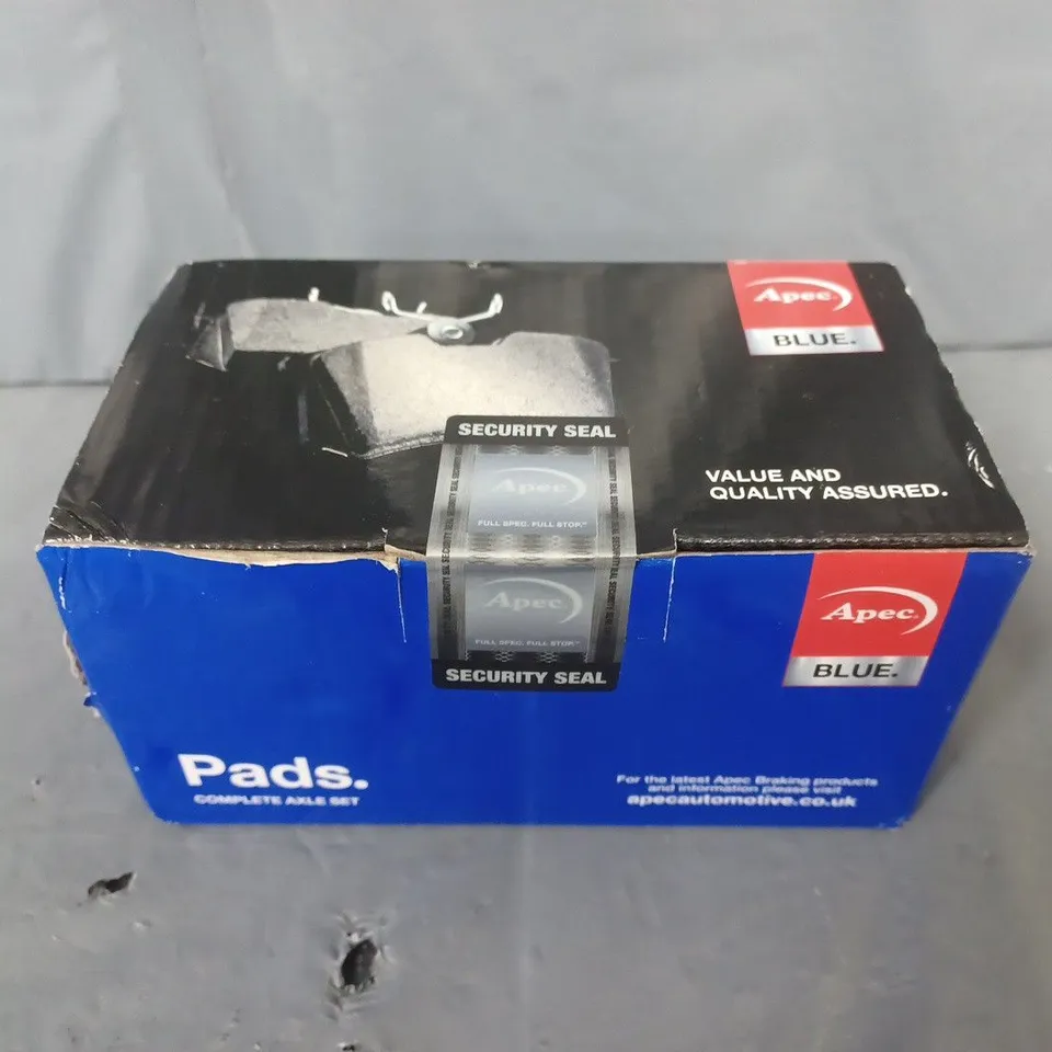 BOXED AND SEALED APEC BLUE PD3219 BRAKE PADS SET