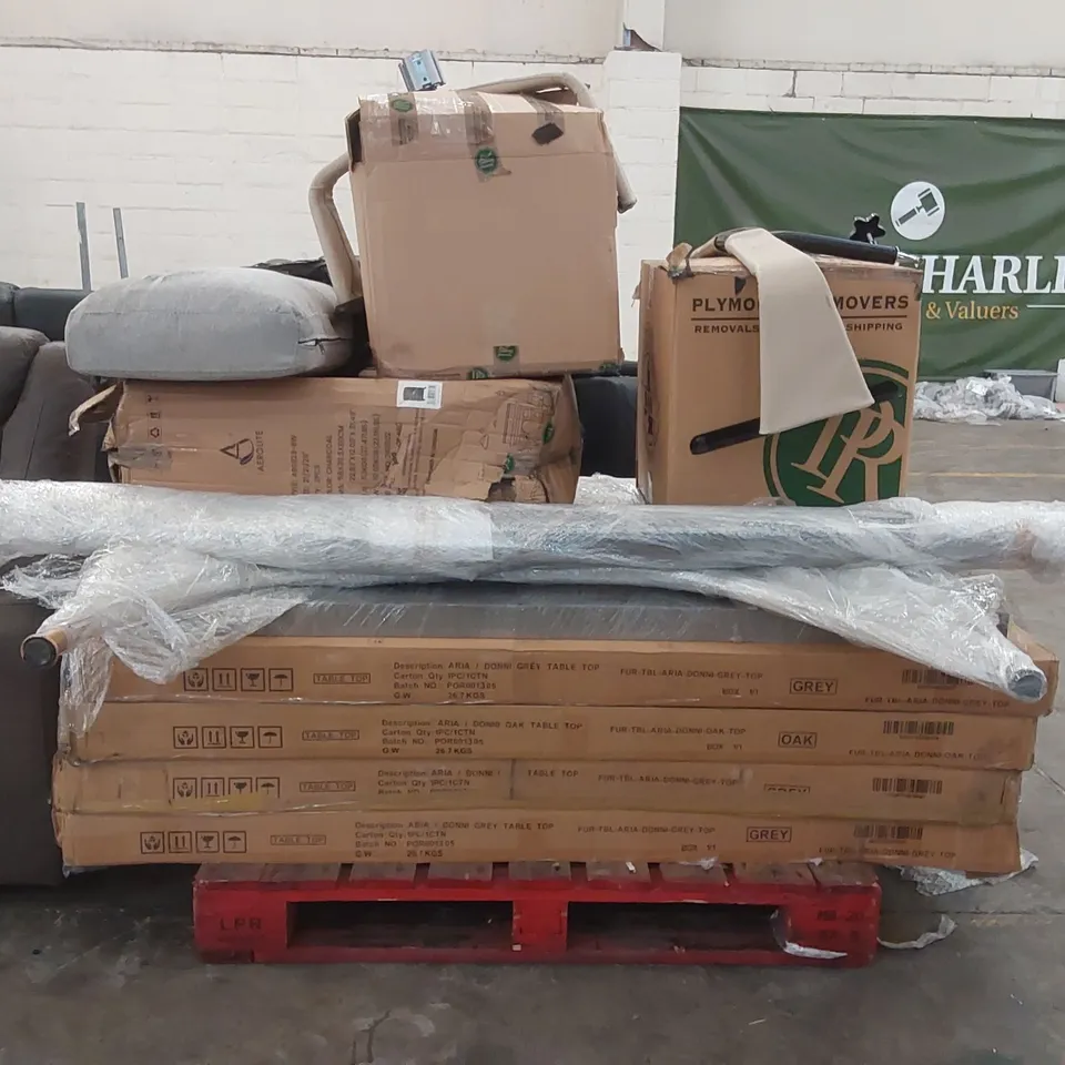 PALLET OF ASSORTED DESIGNER FURNITURE PARTS INCLUDING TABLE TOPS ECT