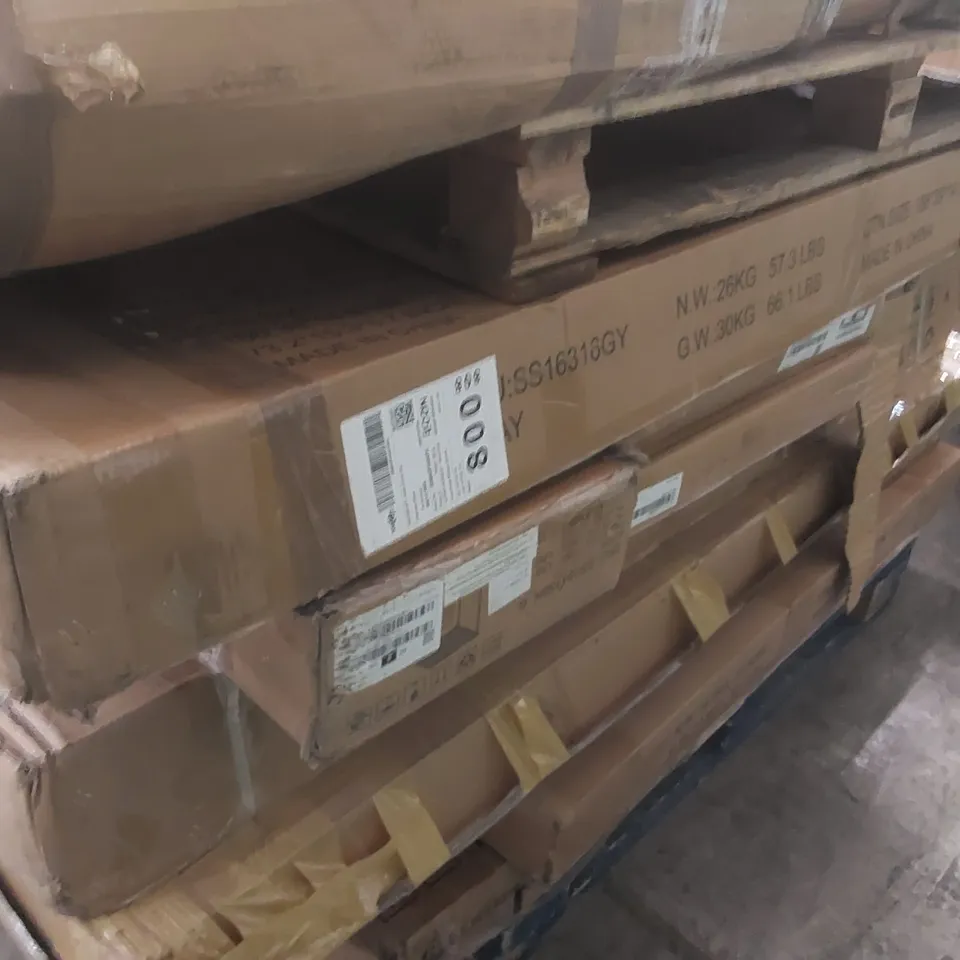 PALLET CONTAINING A VERY LARGE QUANTITY OF ASSORTED GARDEN PERGOLAS AND RELATED ITEMS ECT