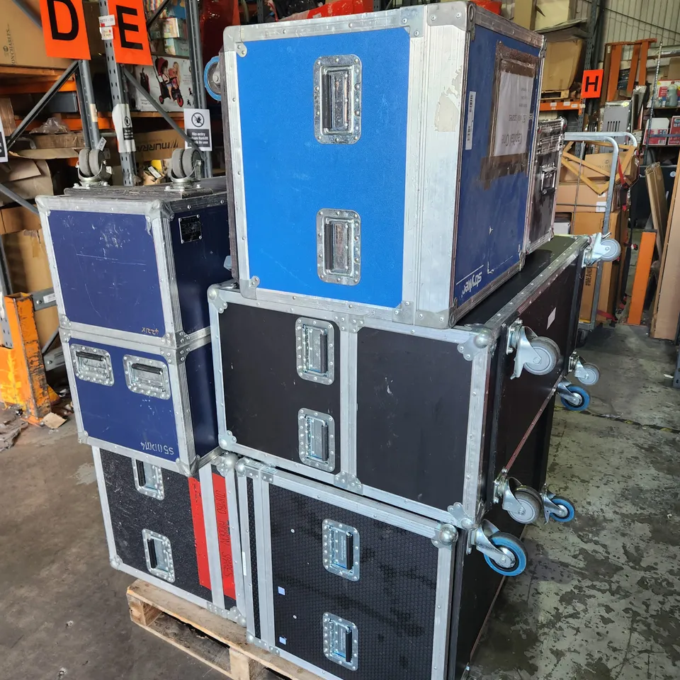 PALLET OF 6 ASSORTED FLIGHT CASES OF VARIOUS SIZES