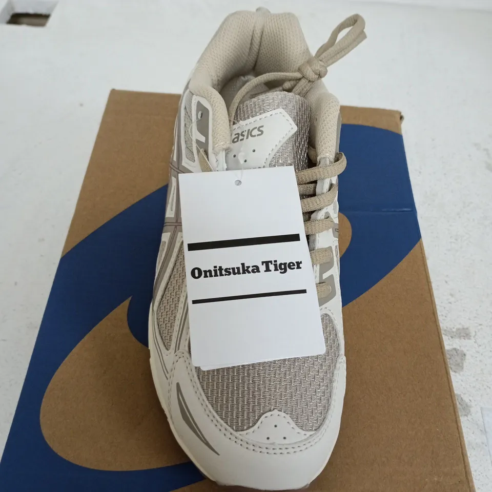 OASICS GEL-VENTURE 6 SIZE 5.5
