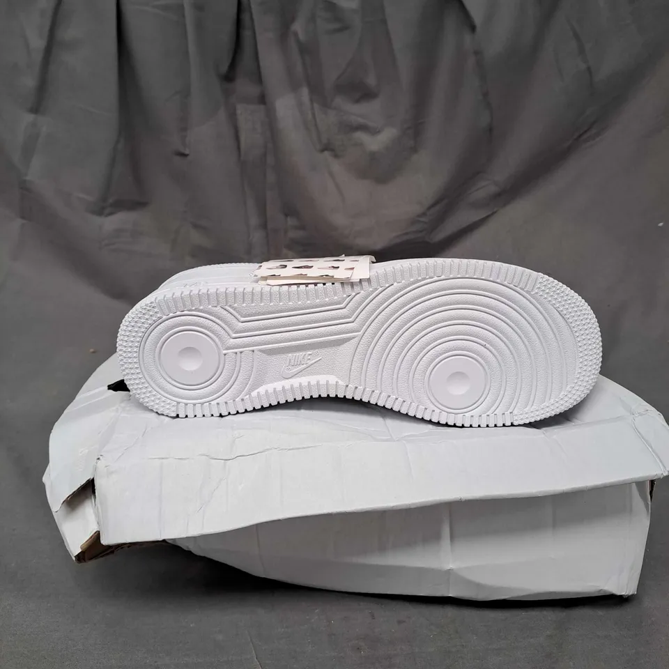 BOXED PAIR OF NIKE WHITE AIR FORCES SIZE 8.5