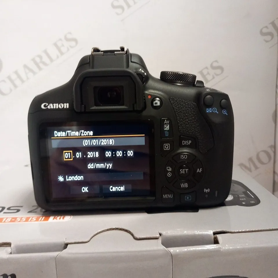BOXED CANON EOS2000D TRAVEL KIT