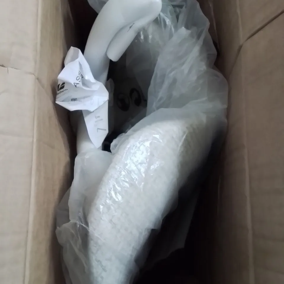 BOXED SWIVEL OFFICE CHAIR -NATURAL/CREAM-