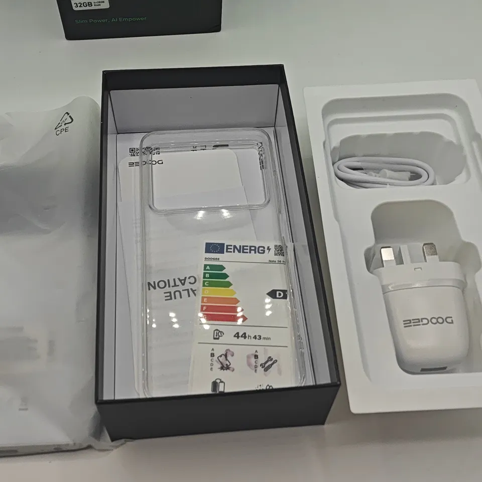 BOXED DOOGEE NOTE 56 PRO 4+28GB 128GB IN ARTIC WHITE