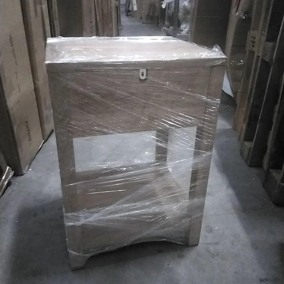 DUNELM OLNEY SIDE TABLE - OAK