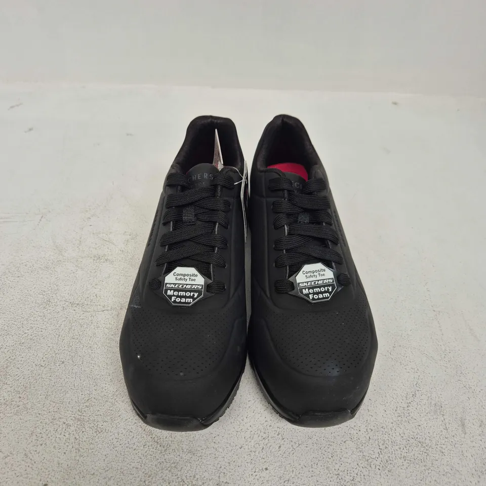 UNBOXED PAIR OF SKECHERS SAFETY SHOES IN BLACK - UK 7