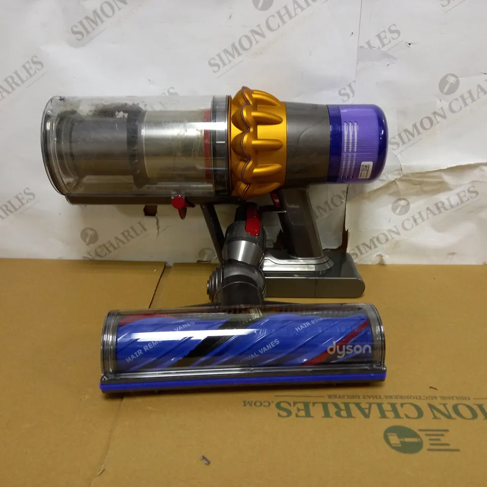 DYSON V15 DETECT VACUUM