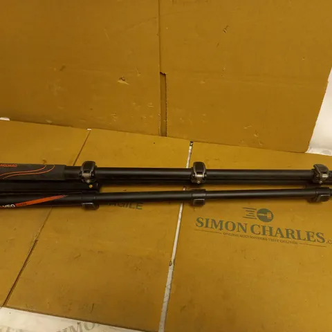 VANGUARD CAMERA TRIPOD - BLACK