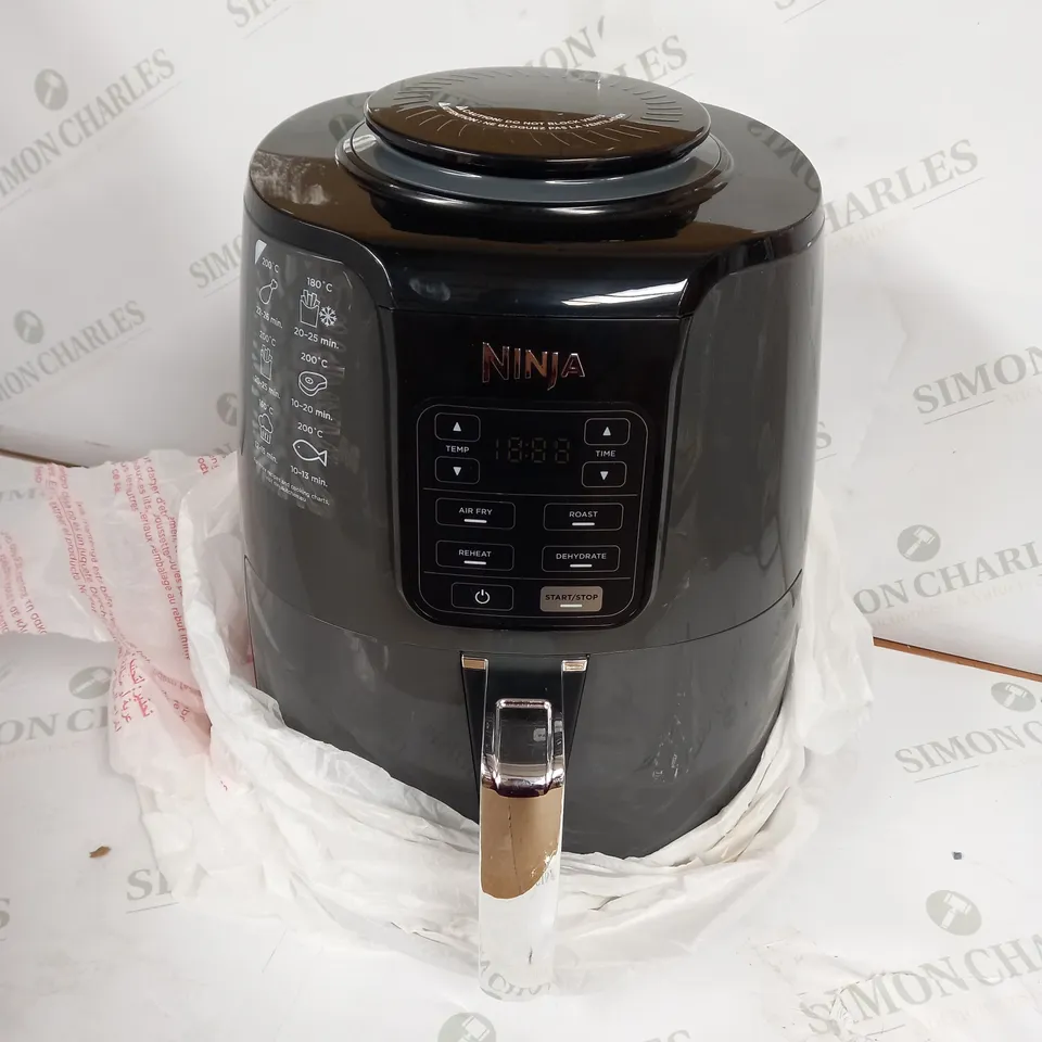 NINJA AIR FRYER