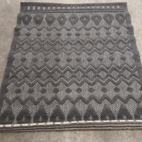 PACO HOME LIVORNO RUG - 160 x 120cm